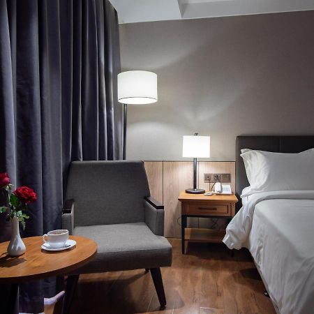 Prince Hotel Yangon Luaran gambar