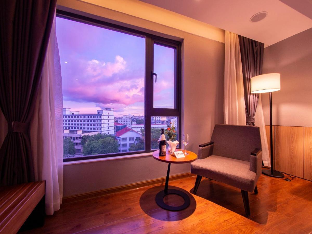 Prince Hotel Yangon Luaran gambar