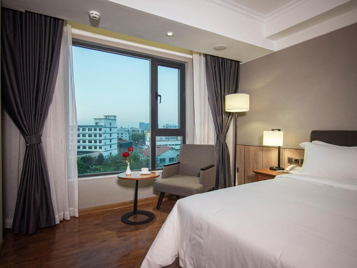 Prince Hotel Yangon Luaran gambar